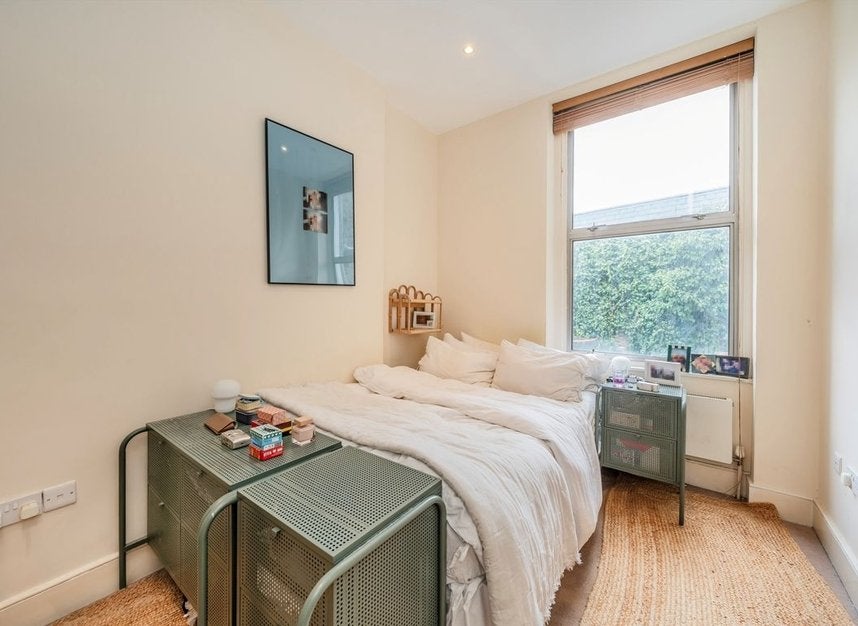 Flat Edbrooke Road in City of Westminster