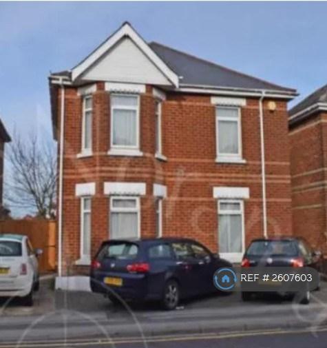 Flat Ensbury Park Road in Bournemouth