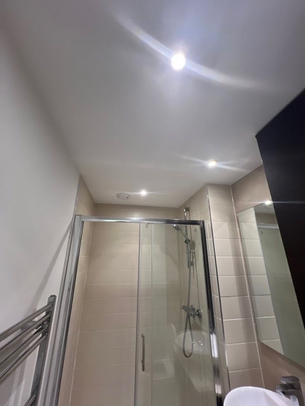 Room Priory Road in Greater London