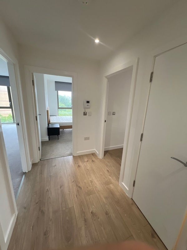 Room Priory Road in Greater London