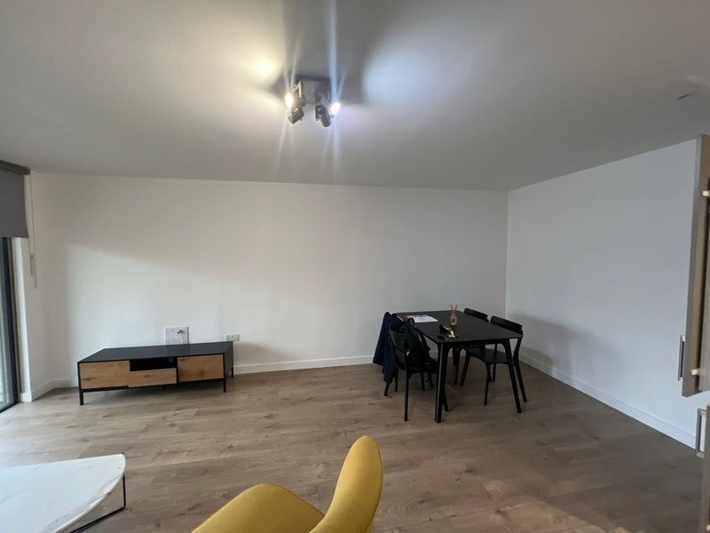 Room Priory Road in Greater London