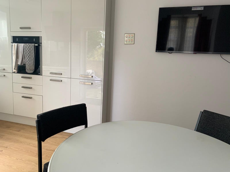 Room Farleigh Road in Greater London
