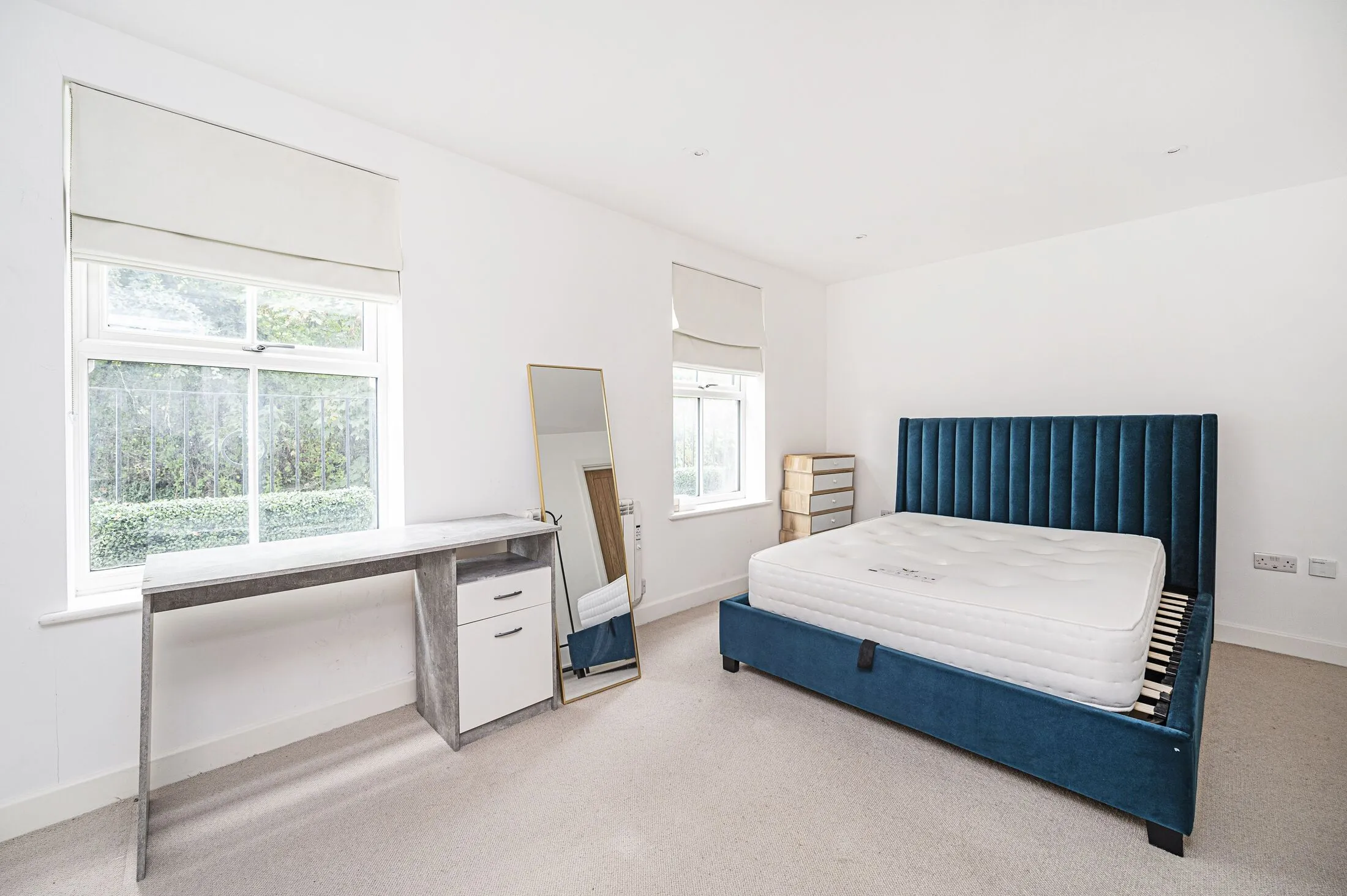 Flat Cadogan Close in Greater London
