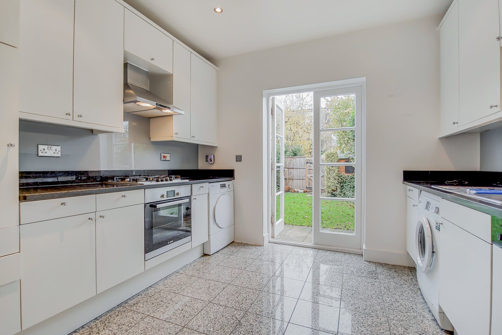 House Wavendon Avenue in Greater London