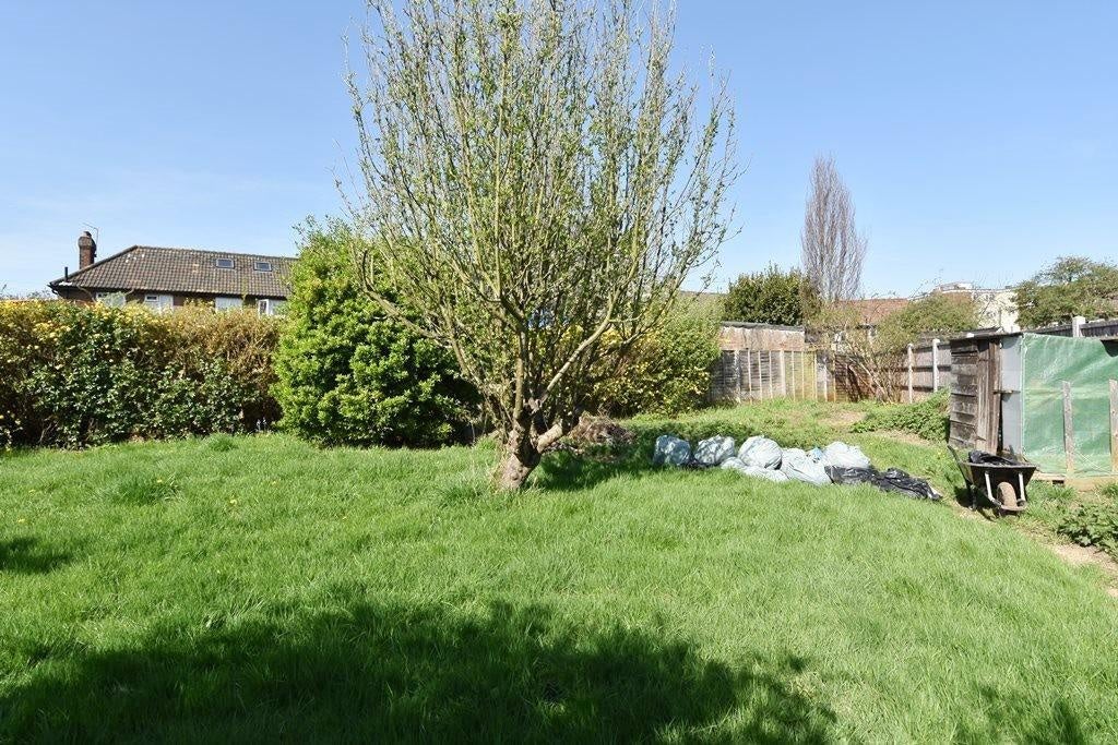 House Lovell Road in Greater London