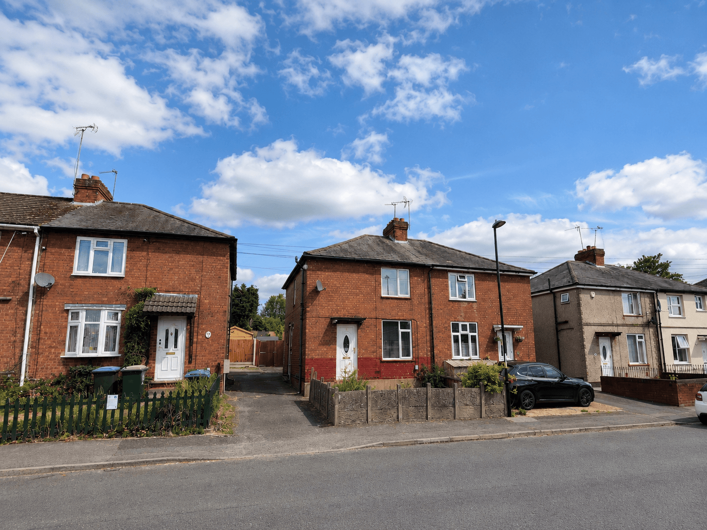 House Houldsworth Crescent in Coventry
