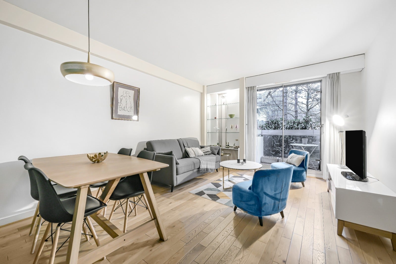 Flat Rue Michel-Ange in Paris