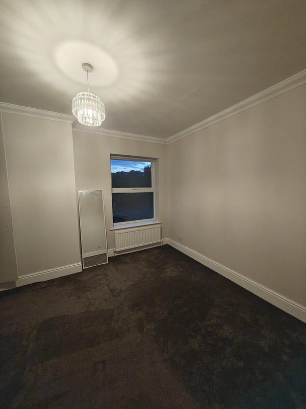 Room Mansfield Road in Ashfield