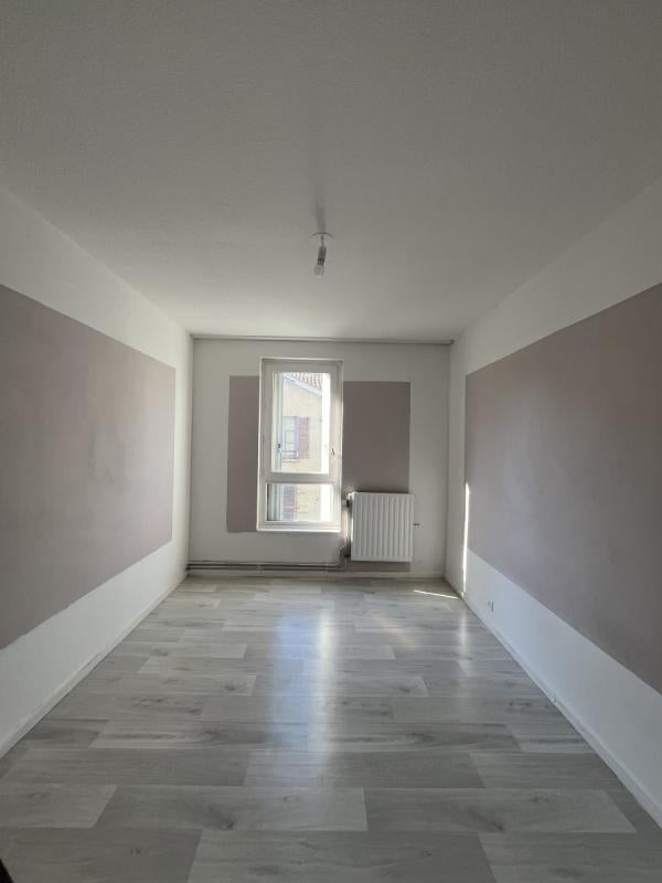Flat Rue du Salin in Sainte-Colombe
