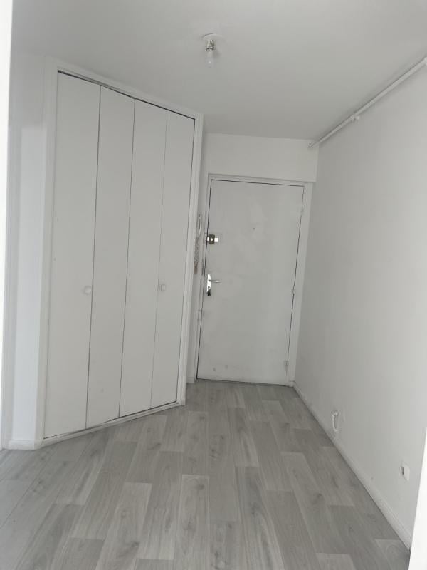 Flat Rue du Salin in Sainte-Colombe