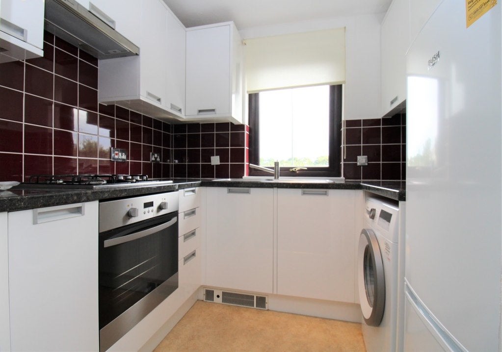 Flat Farriers Road in Epsom and Ewell
