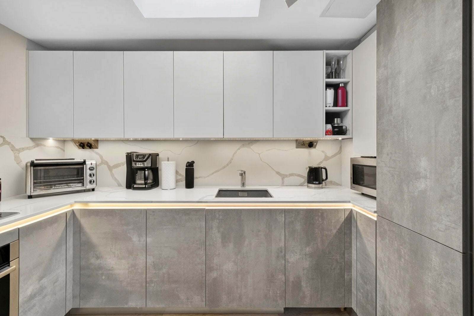 Flat Brook Mews North in City of Westminster