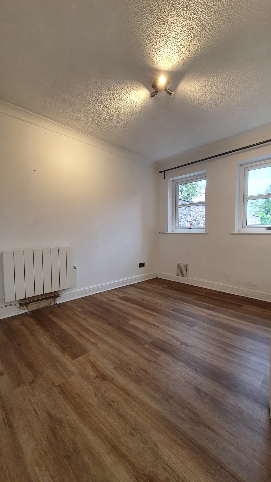 Flat Adamsdown Square in Cardiff