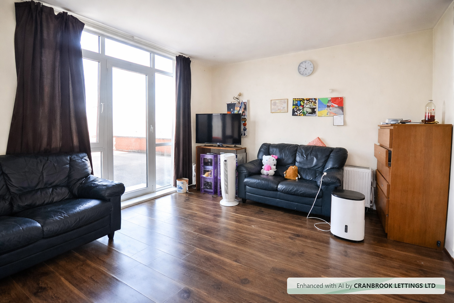 Flat Longbridge Road in Greater London