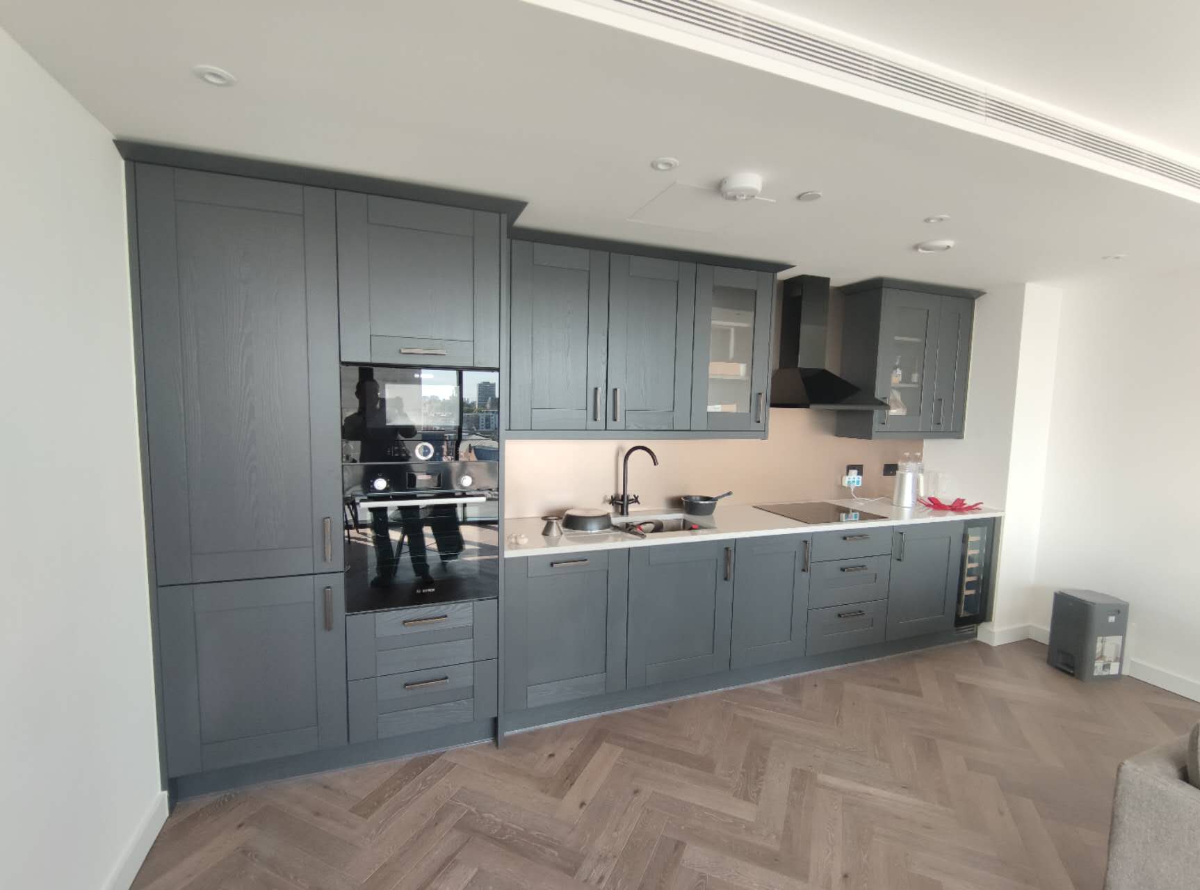 Flat Prusom Street in Greater London