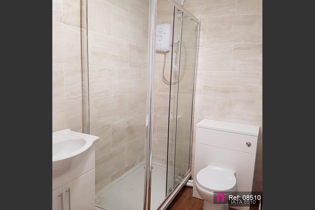 Flat Armiger Way in Witham