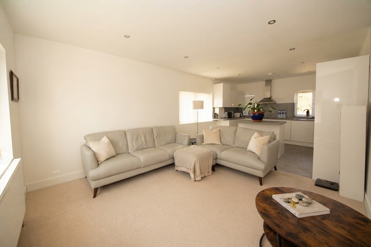 Flat Blagden's Close in Greater London