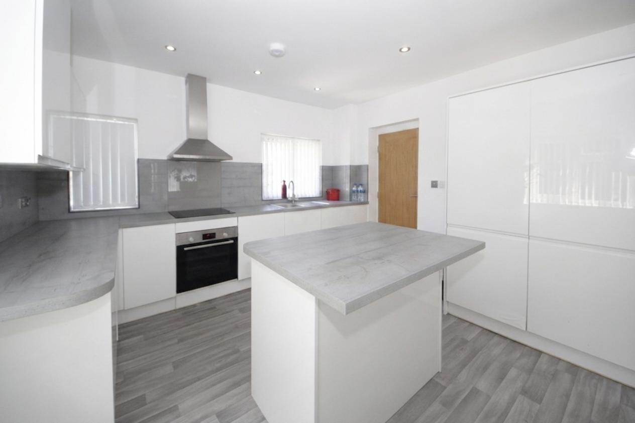Flat Blagden's Close in Greater London
