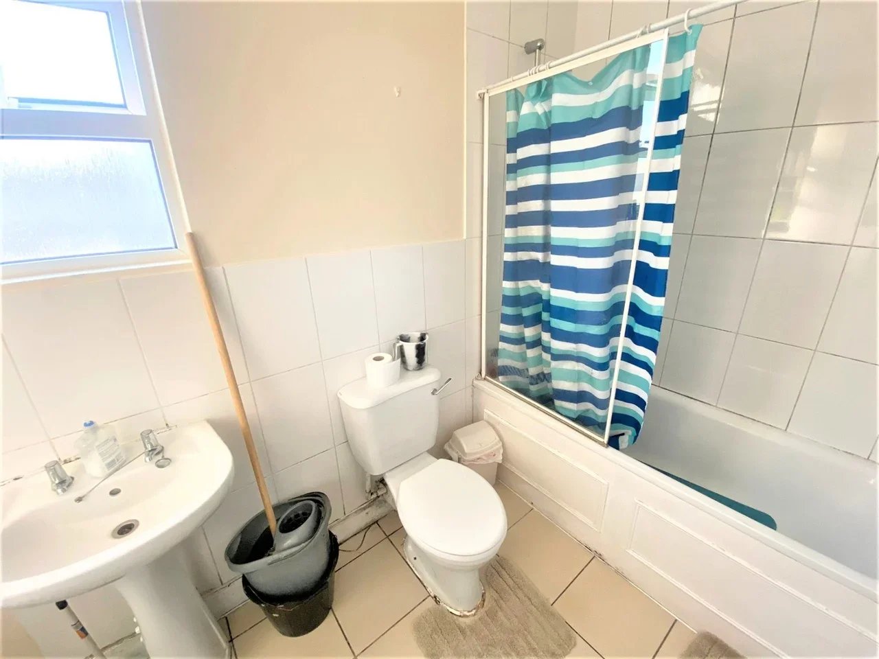 Flat Southcroft Road in Greater London