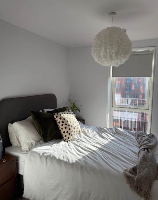 Room Ingram Row in Leeds