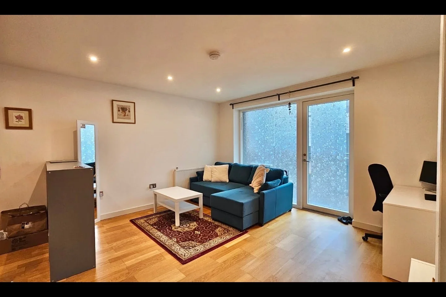 Flat Samara Drive in Greater London