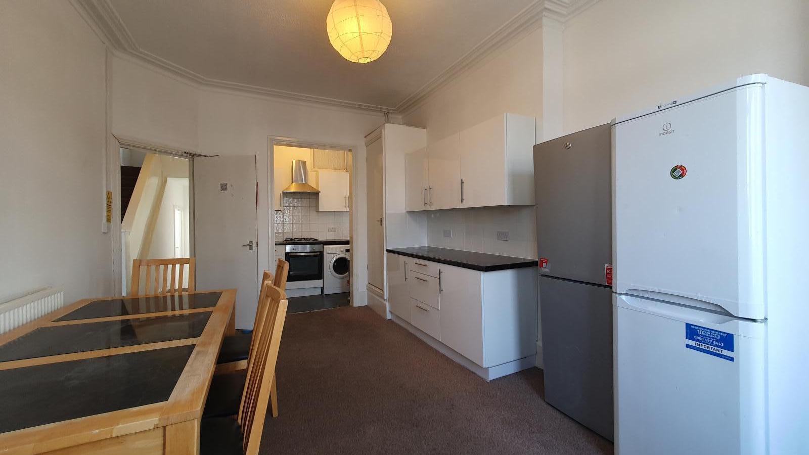 Flat Wellfield Road in Cardiff