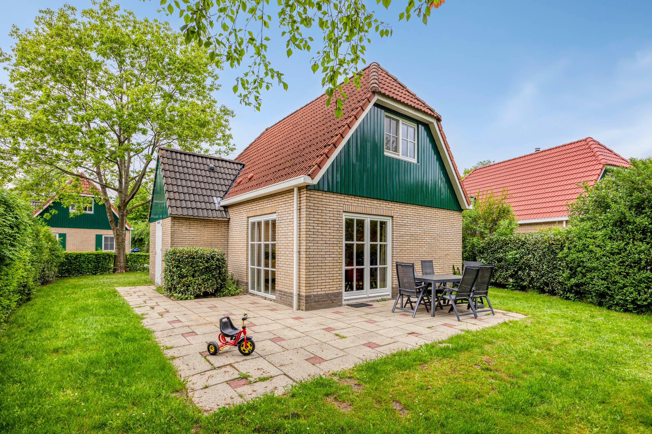 Huis Hunerwold State in Wateren