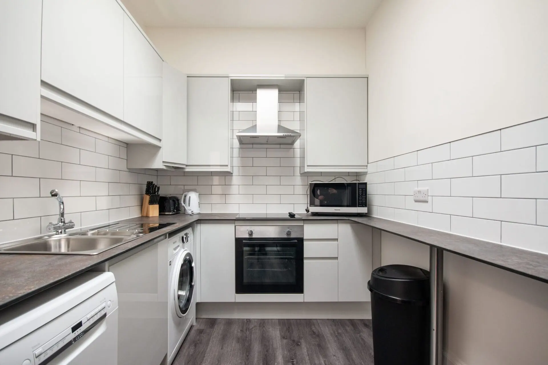 Room Peffermill Road in City of Edinburgh