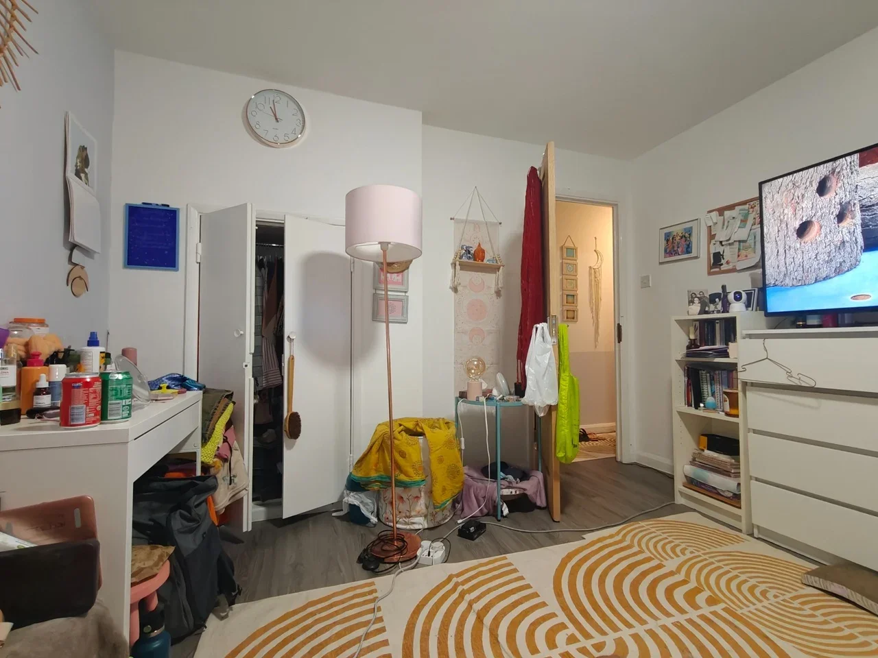 Room Nightingale Road in Greater London