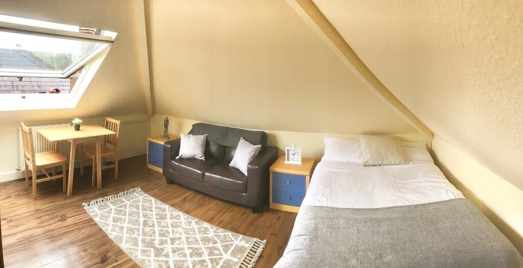 Room Anson Road in Greater London