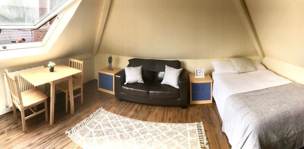 Room Anson Road in Greater London