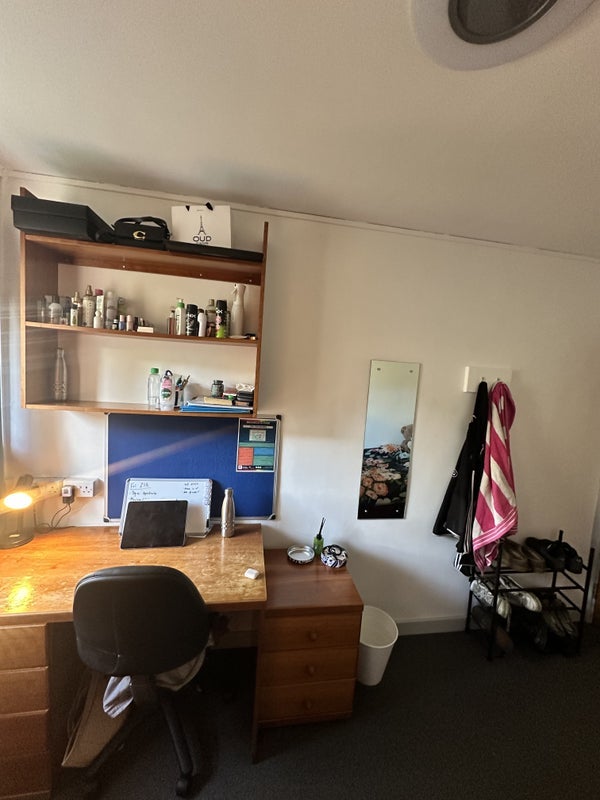 Room Lower Court in Nottingham