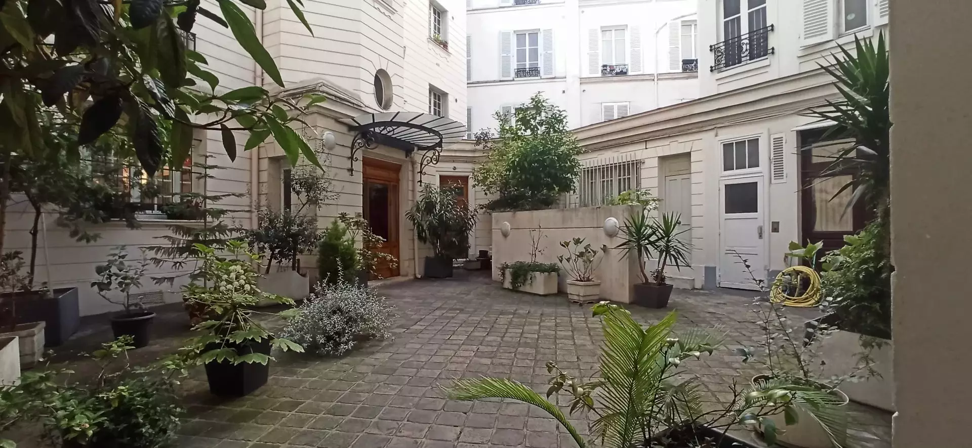 Appartement Rue de Saint-Pétersbourg à Paris