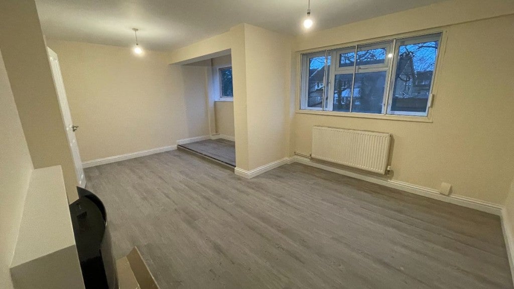 Flat Oakfield Close in Greater London