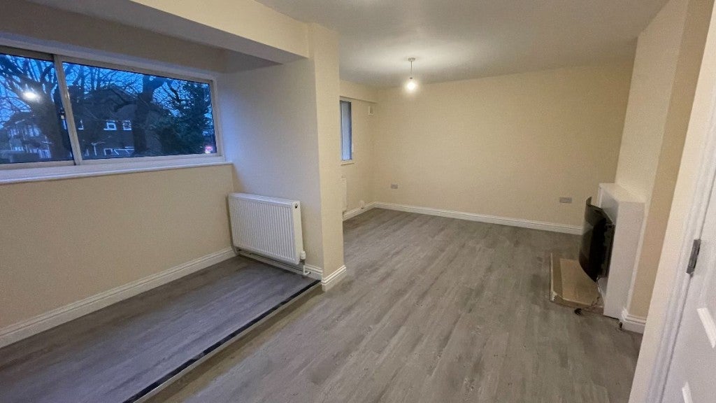 Flat Oakfield Close in Greater London