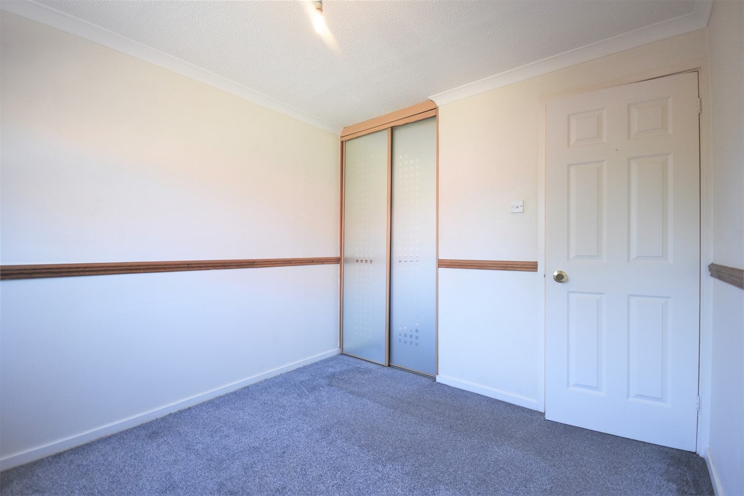 Flat Paddock Close in Portsmouth