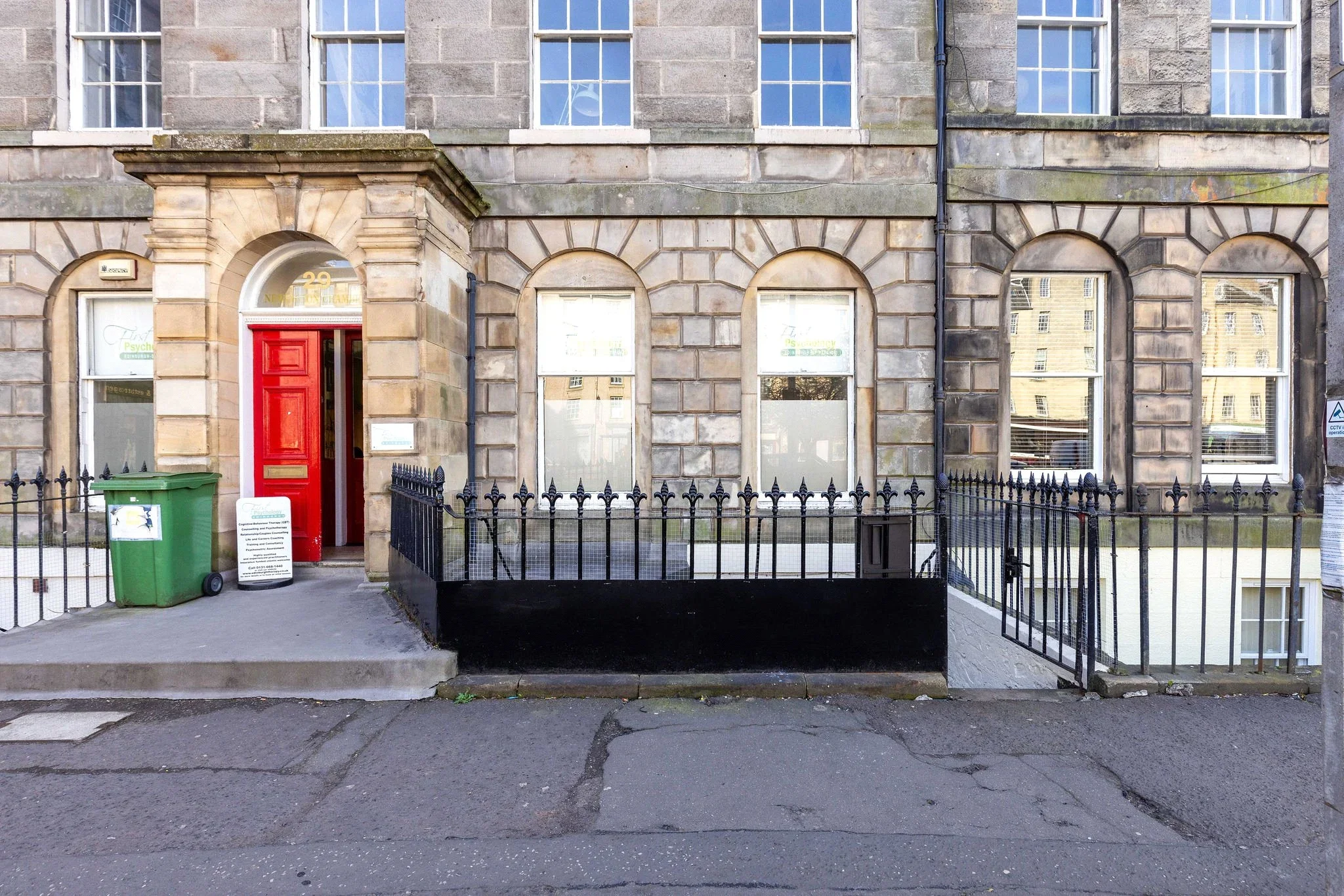 Flat St Patrick Square in City of Edinburgh