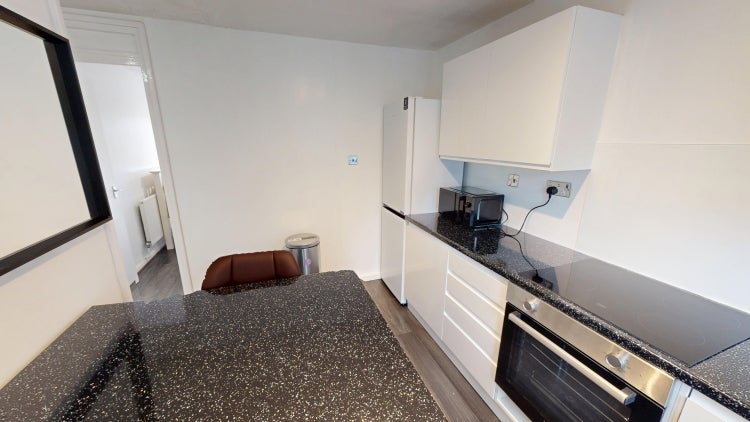 Flat Dundas Close in Nottingham