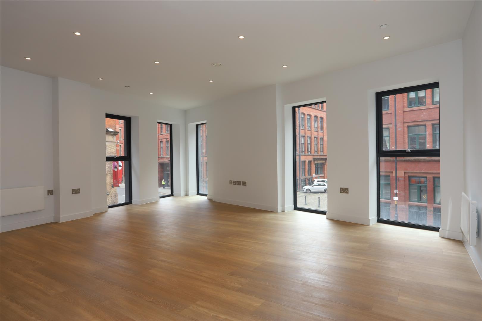 Flat Whitworth Street in Manchester