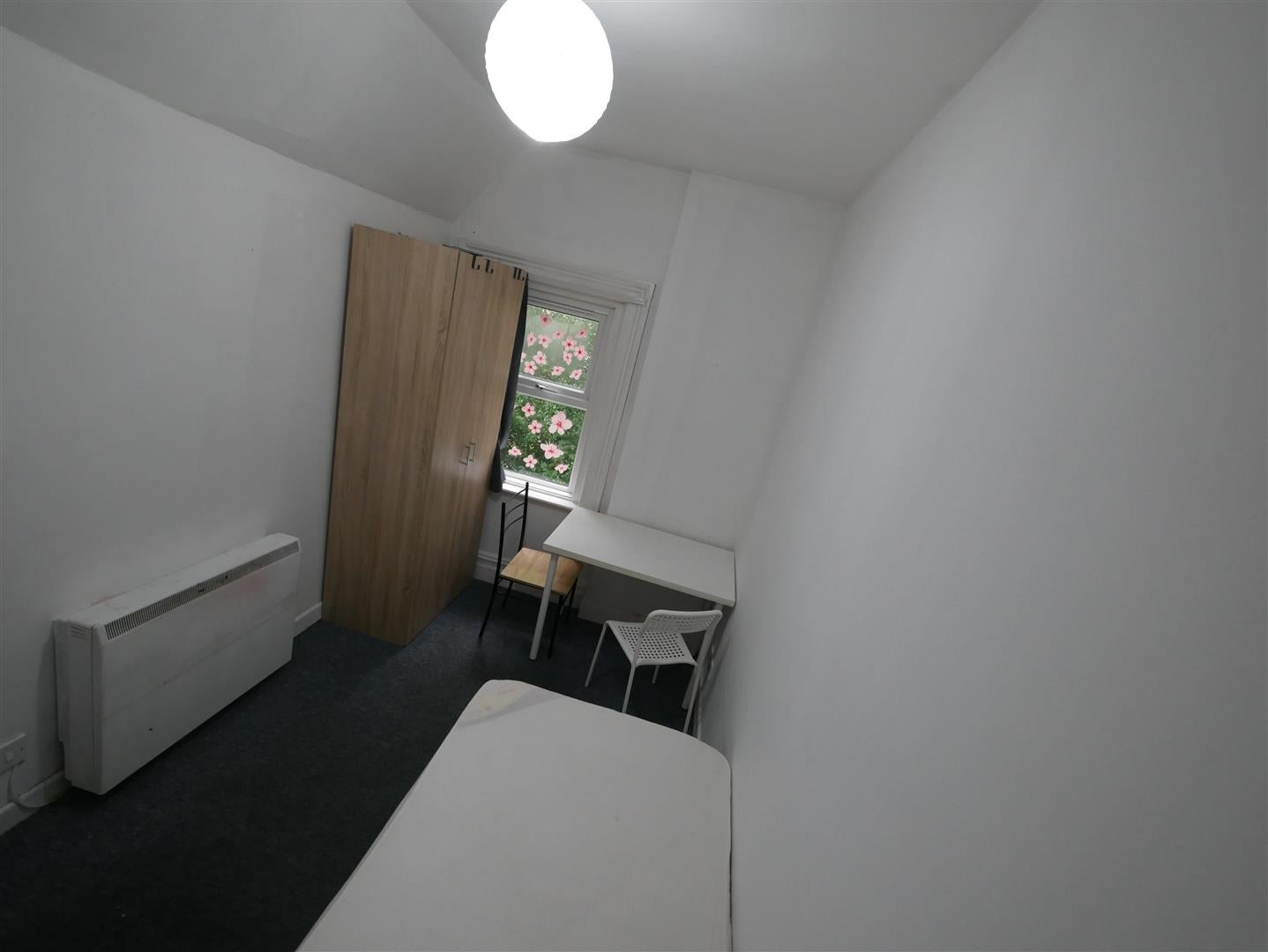 Room The Mount in Ringwood