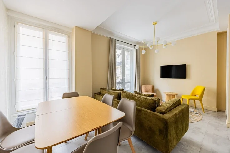 Appartement Rue de Rome à Paris