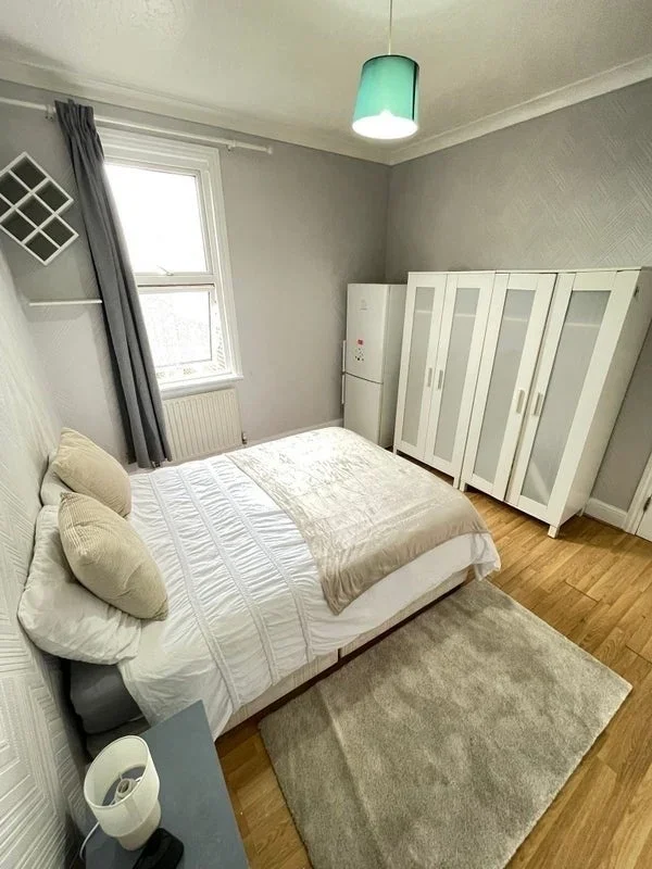 Room Gladesmore Road in Greater London
