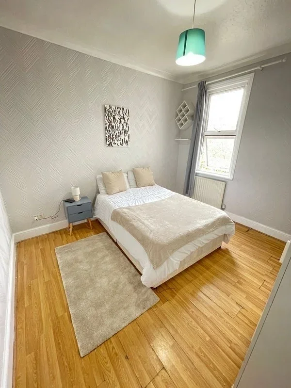 Room Gladesmore Road in Greater London