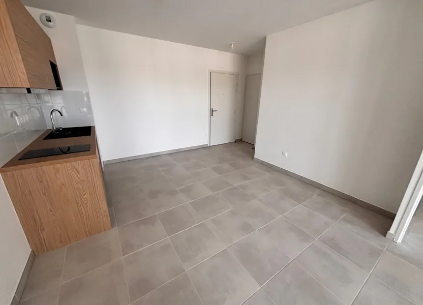 Appartement Place Charles de Gaulle à Castelnau-le-Lez