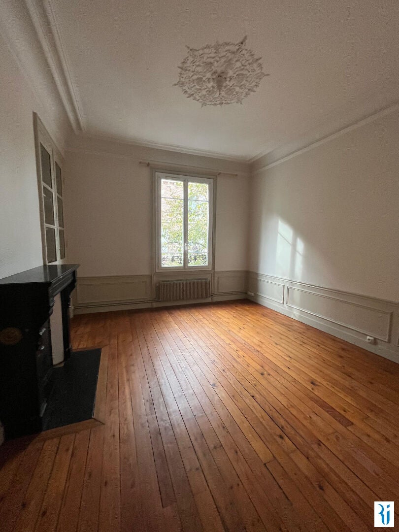 Flat Rue aux Juifs in Rouen