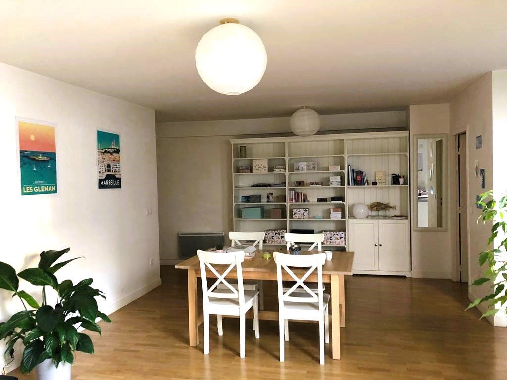 Flat Rue de Lappe in Paris
