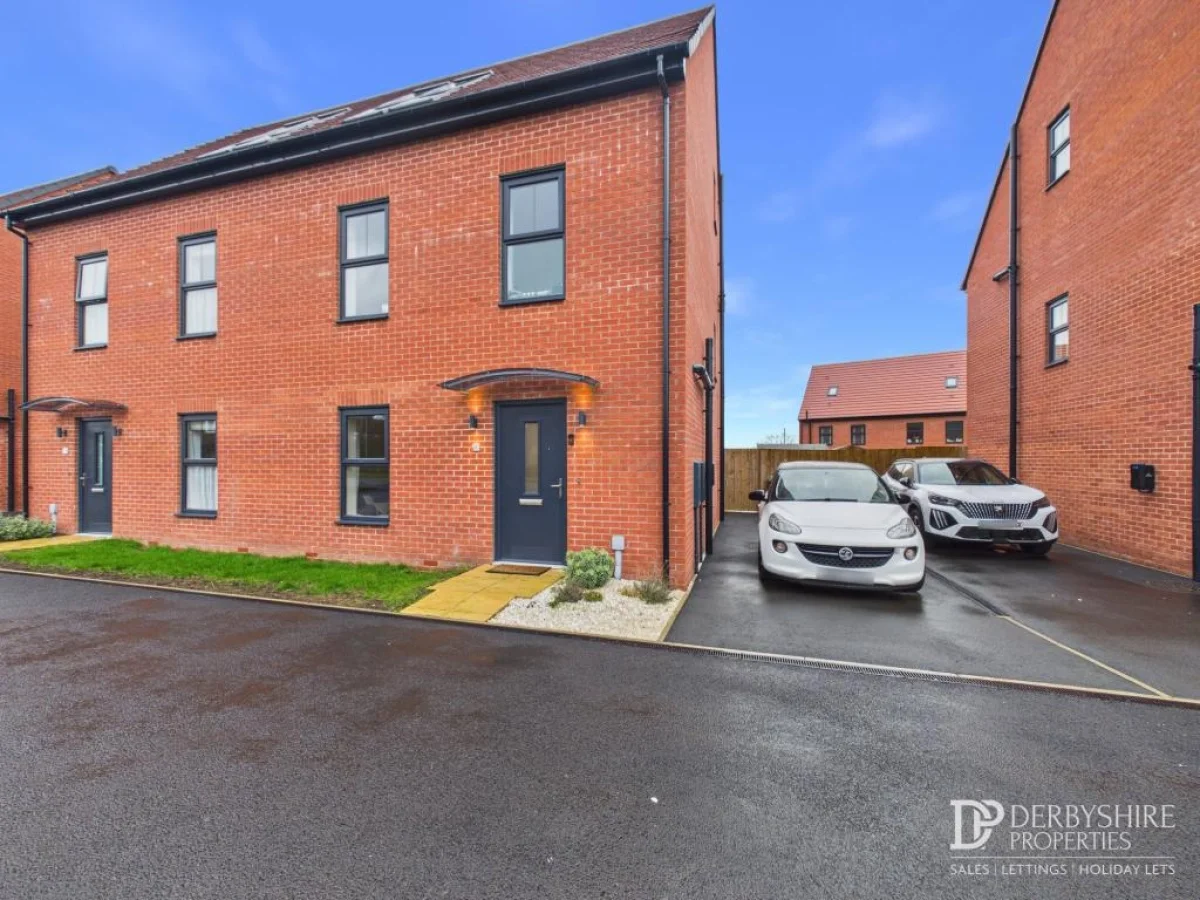 Flat Rodgers Lane in Amber Valley