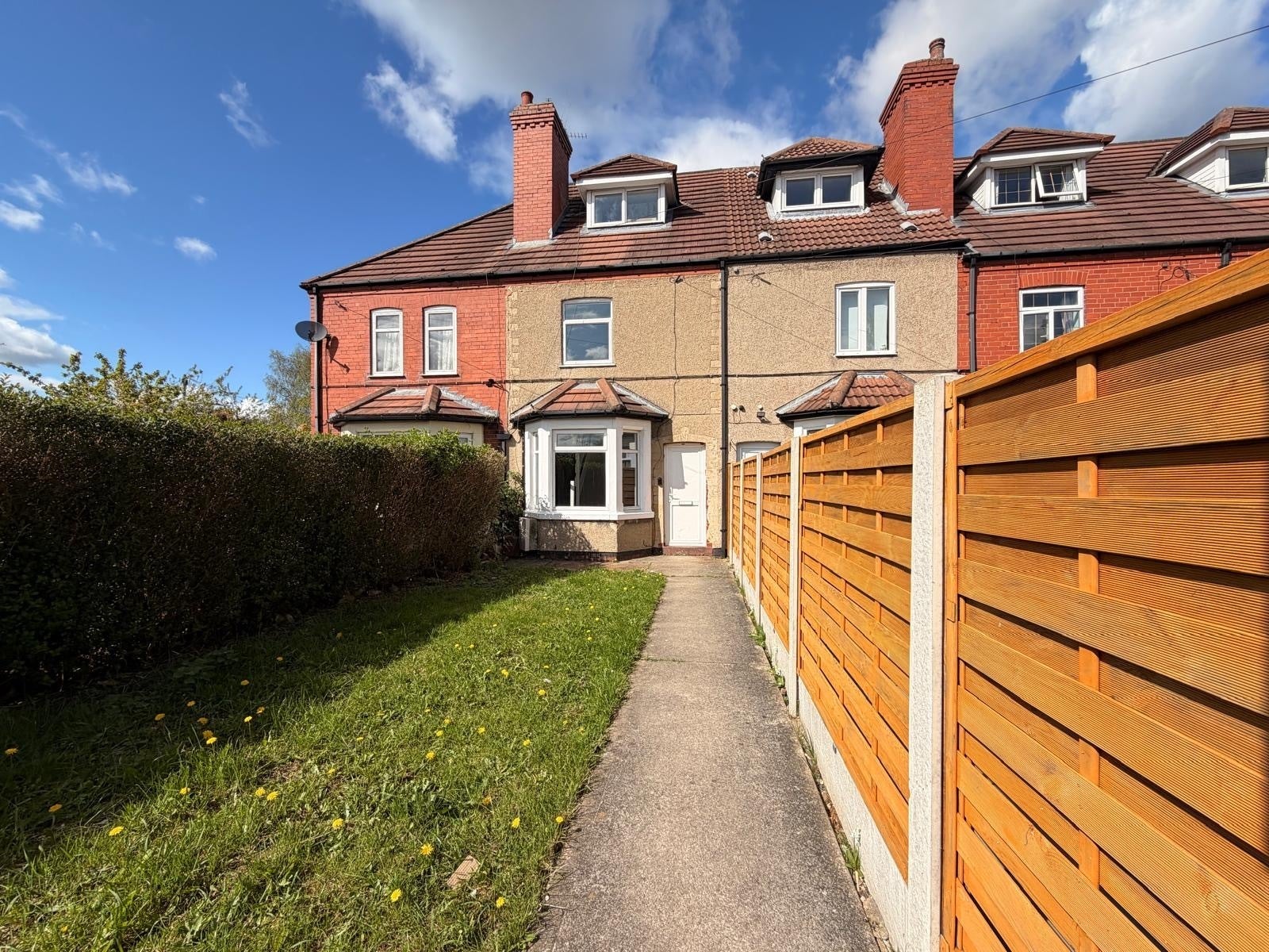 House Acreage Lane in Shirebrook