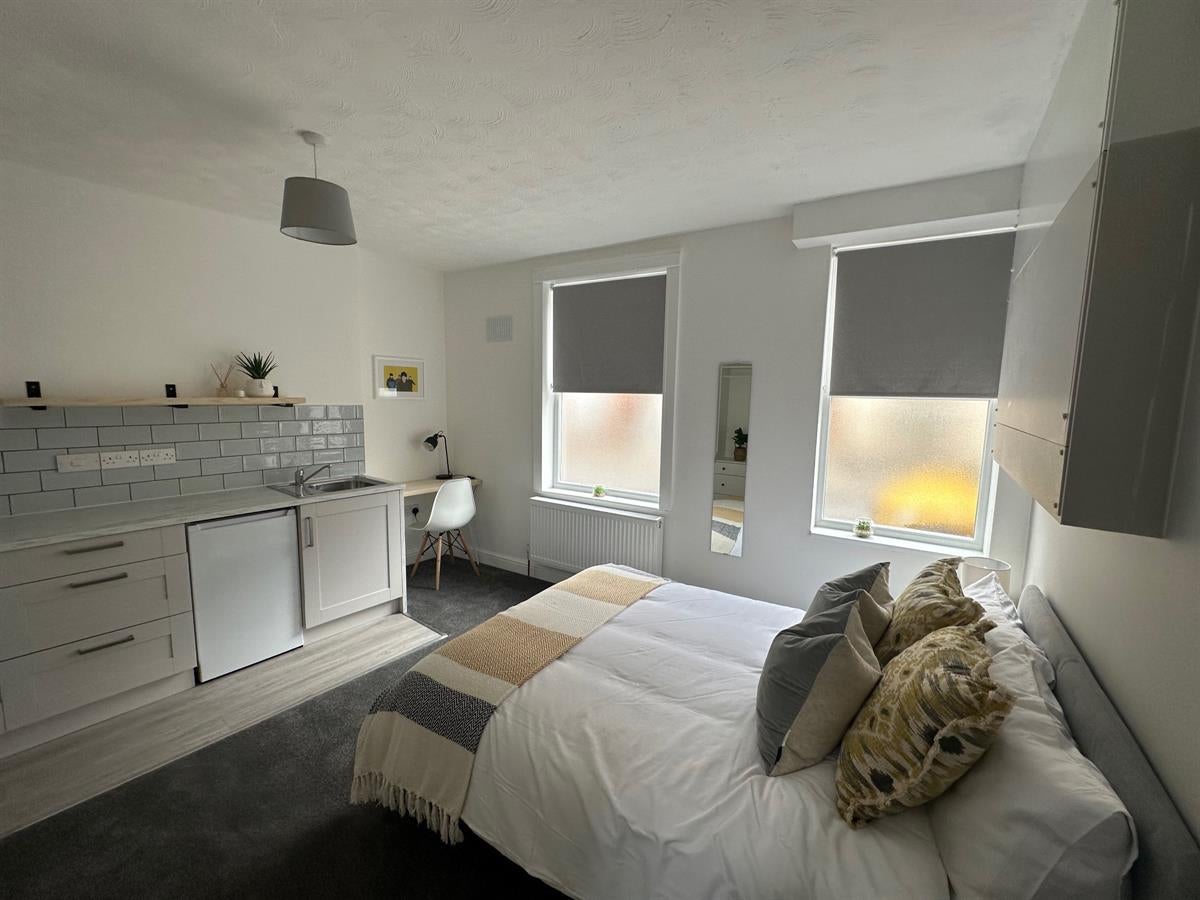 Room Prebend Street in Bedford