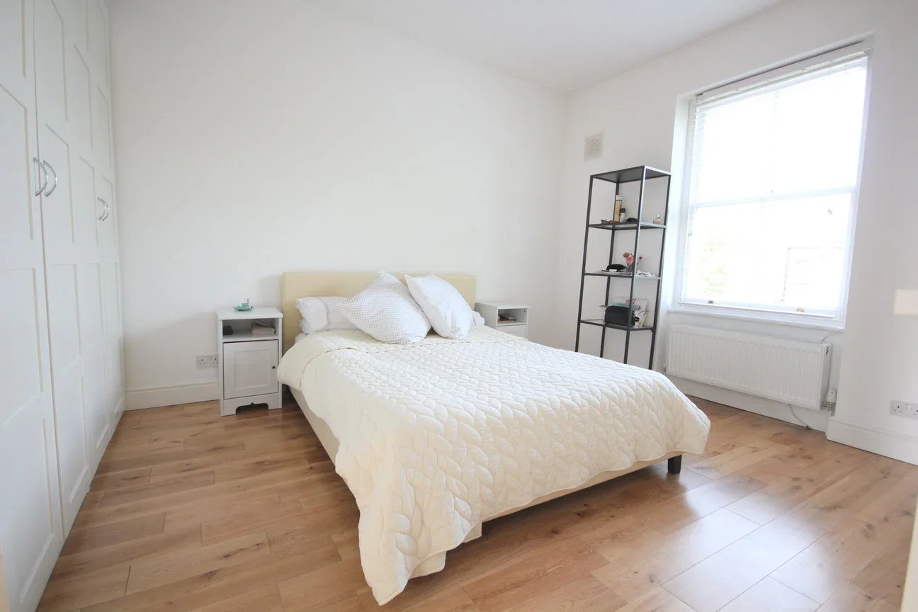 Flat Stonor Road in Greater London